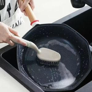 Long Handled Dish Brush